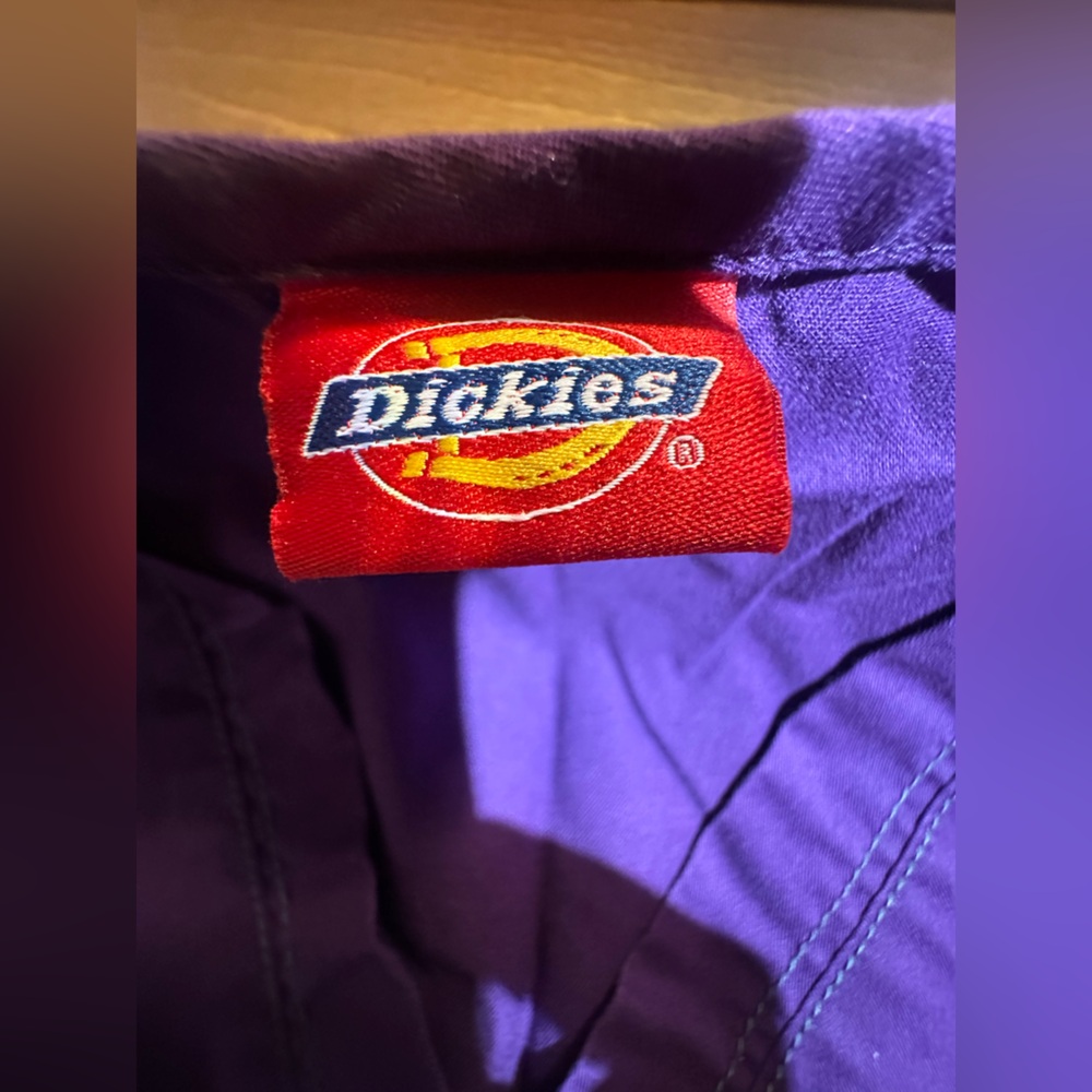 Dickies Woman’s Scrub Top - Purple Size M - Picture 5 of 6